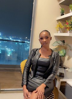 African Escort Girl🥶ac Room 🌬️ - escort in Noida Photo 1 of 4
