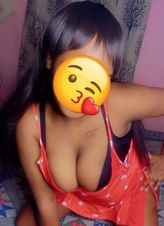 African Escort Girl Ac Roomellah - escort in New Delhi Photo 1 of 6