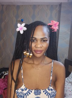 African Escort Girl Real - puta in New Delhi Photo 1 of 9