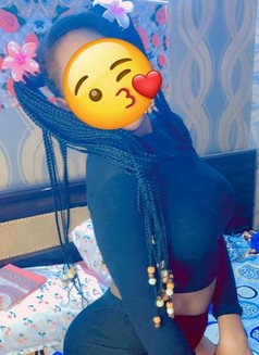 African Escort Girl Real - puta in New Delhi Photo 2 of 9