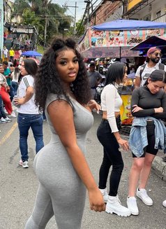 African Escort Girl ( 92332 // 36708 ) - puta in Gurgaon Photo 6 of 6