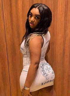 African Escort Girl ( 92332 // 36708 ) - puta in Gurgaon Photo 2 of 6