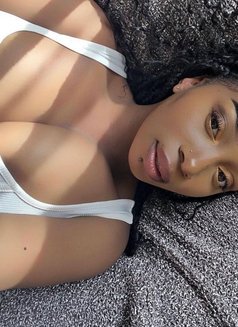 African Escort Girl - escort in New Delhi Photo 3 of 4