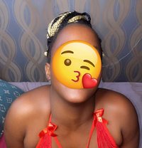 African Escort Girl - puta in New Delhi Photo 2 of 5