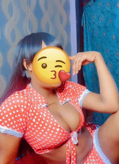 African Escort Girl - puta in New Delhi Photo 9 of 10
