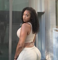 AFRICAN ESCORT GIRL - escort in Noida
