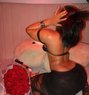 African Escort Girl - puta in Noida Photo 1 of 3