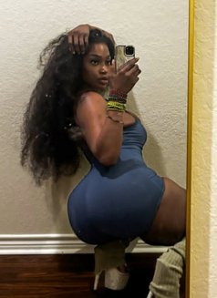 African Escort Girl - escort in Noida Photo 4 of 4