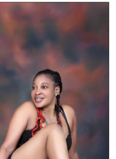 African Escort Girl - escort in Noida Photo 2 of 5