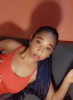 African Escort Girl AC ROOM - escort in Noida Photo 2 of 5