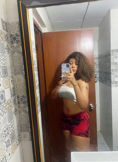 African Escort - puta in Noida Photo 3 of 4