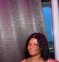 African Flower Girl - escort in Noida Photo 6 of 7