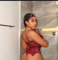 African Girl ( 93663 // 49551 ) - escort in Noida