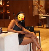 AFRICAN GIRL ESCORT Vinka - puta in Noida