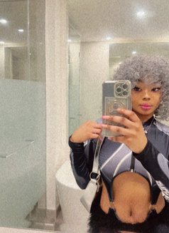 African Girl Jojo - escort in Noida Photo 8 of 11