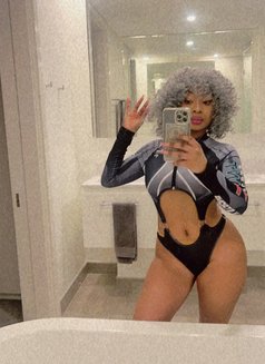 African Girl Jojo - escort in Noida Photo 11 of 11