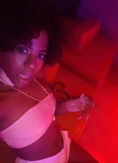 🇳🇬 African girl - escort in Tokyo Photo 2 of 2