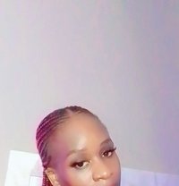 AFRICAN GIRL ESCORT Vinka - puta in Noida Photo 1 of 2