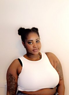 African Golden +91//997129//8072 - escort in Noida Photo 6 of 10