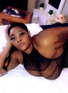 African Golden +91//997129//8072 - escort in Noida Photo 12 of 13