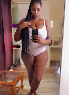 African Golden +91//997129//8072 - escort in Noida Photo 8 of 13