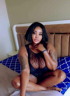 African Golden +91//997129//8072 - escort in Noida Photo 3 of 5