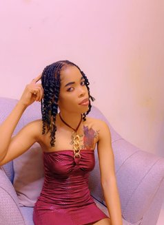 African Hot Girl - puta in Riyadh Photo 3 of 3