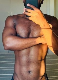 African Hung Guy - Male escort in Dubai Photo 1 of 1