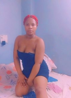 African Ivay +91//841581//9046 - escort in New Delhi Photo 1 of 6