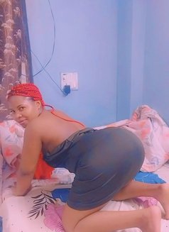 African Ivay +91//841581//9046 - escort in New Delhi Photo 2 of 6