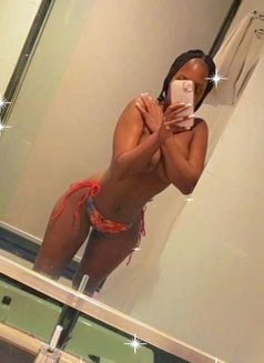 African Marion +91//879//850//6179 - escort in Gurgaon Photo 6 of 6