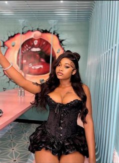 African Queen +91//9233//841//936 - escort in Noida Photo 4 of 4