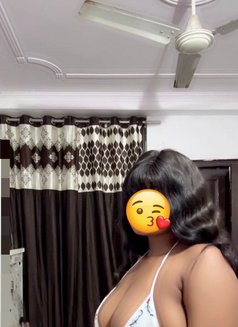 African Queen Escort - escort in Noida Photo 2 of 5