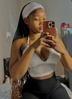 African Queen Girl - escort in Chandigarh Photo 1 of 3
