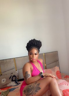 African Queen Girl - escort in Noida Photo 3 of 4