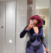 African queen - escort in Makati City Photo 1 of 1