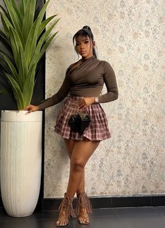 African queen - escort in Yiwu Photo 2 of 3