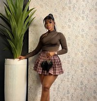African queen - escort in Yiwu