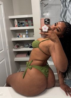 African Sexy Girl - puta in Gurgaon Photo 2 of 3