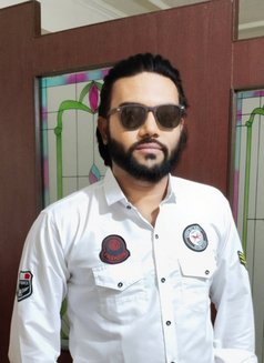 African Size - Male escort in Jaipur Photo 1 of 3