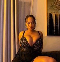 African Phiona +91//956181//9575 - escort in Pune