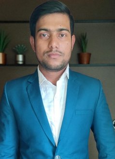 Afridi - Male escort in Kolkata Photo 1 of 4