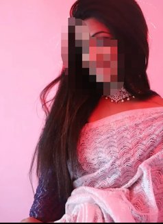 Afrina Tamil Serial Artist Real GFE - escort in Dubai Photo 1 of 6