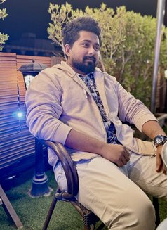 Afzer - Acompañantes masculino in Riyadh Photo 6 of 6