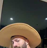 Agaab - Dominador masculino in Bangkok