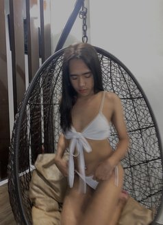 Agatacummer - Transsexual escort in Manila Photo 5 of 6
