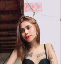 Agatha Avi - Acompañantes transexual in Manila