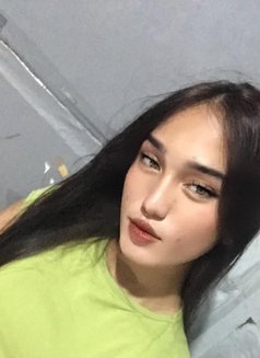 Agatha lima Davies - Transsexual escort in Manila Photo 3 of 4