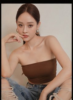 Agatha - escort in Hanoi Photo 2 of 5