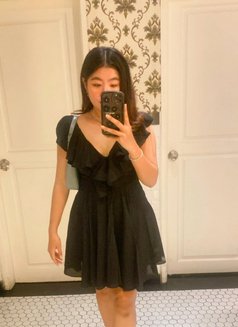 Agatha new - escort in Bali Photo 4 of 6